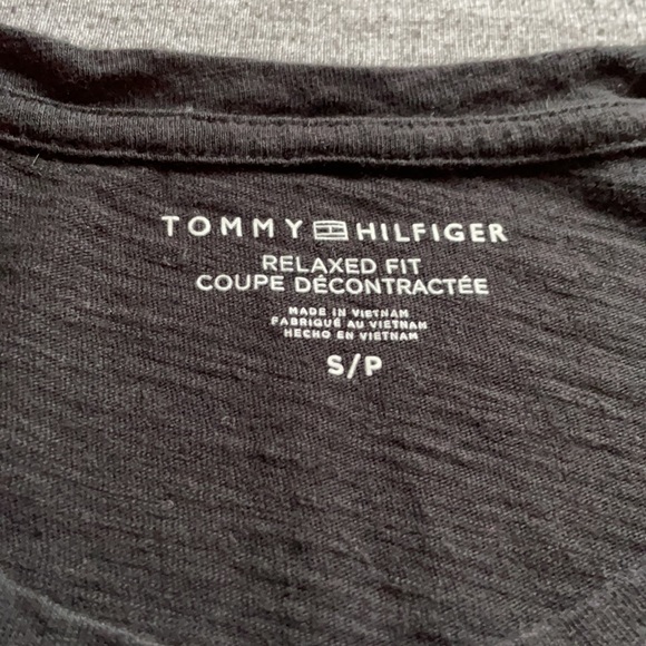 Tommy Hilfiger - Picture 2 of 2